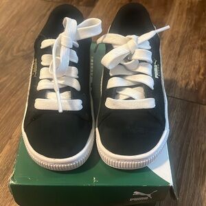 Kids Puma sneakers
